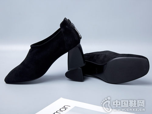 �޹�Ь2018ŷ���ﶬ˹�������¿�