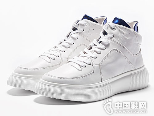 ��ɫ�߰�Ь �˶����г���ά���¿�