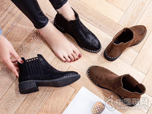 �����¿��ճ���ɫ2018�ﶬ����Ͳѥ