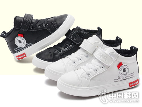 ��ͯ�˶�Ь2018�������౦��ͯЬ�¿�