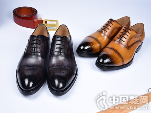 �ϵϿ��ᶨ��ƤЬӢ�׷�ϵ��ƤЬ