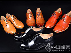 ��ʿ��װ�ϵϿ���Ӣ��ʱ���������Ь