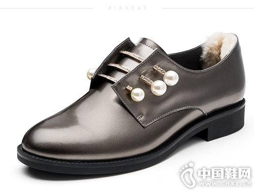 ����è���¿�ʱ��СƤЬ����Ь