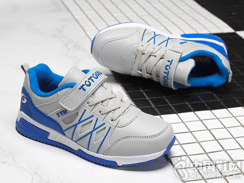 ��ͯЬ��2018�¿��ͯ�˶�Ь