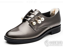 ����è���¿�ʱ��СƤЬ����Ь