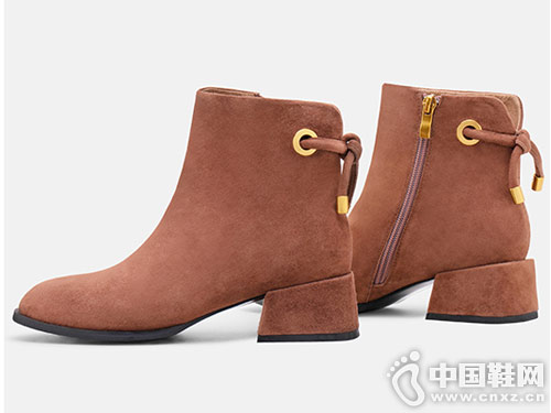 ��¶��MELODIE����ʱ�ж�ѥ2018�ﶬ�¿�