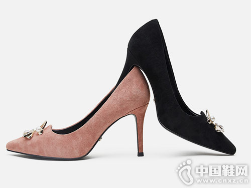 2019���¿�KissKittyʱ�и߸�ǳ�ڵ�Ь