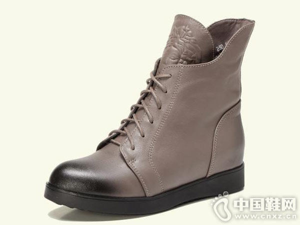 ����ŷ������ѥ�����Ῠ�¿�ŮЬ