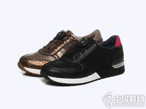 Hush PuppiesϾ��ʿţƤ�˶���Ů����Ь