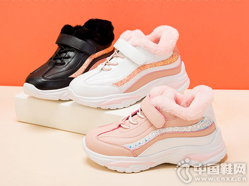 ������Ůͯ�˶�Ь2018���¿��ͯ�ϵ�Ь