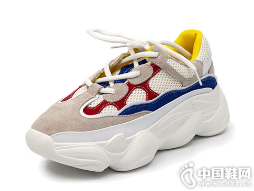 2019�¿�����ƽ���ϵ�Ь����Ь