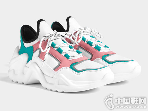 2019�����¿�Ƽ����ʰ��ʿ�Bershka�ϵ�Ь