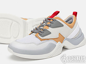 ʱ���ϵ�Ь�˶�����ЬZARA�¿�