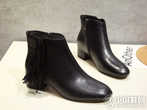 OBTŷ����2018�¿�Ӣ������Ͳ����ѥ