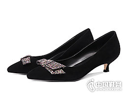 ������Ʒ�¿��ͷ������ŷ��ʱ�аٴЬ