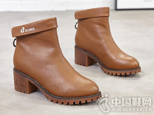 2018�����¿���һ��Ͳѥ��