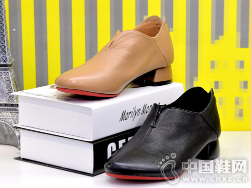 2018�����¿�Ƥ֮�������и�ŮЬ