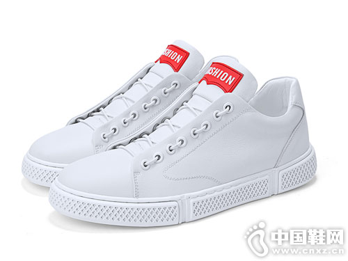 ��Ь�к�׳�Ь���аٴ�OKKO��ʿС��Ь