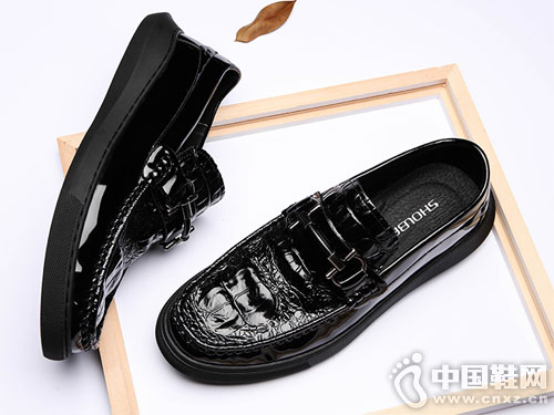 2018�¿�����ƤЬ�������ްԶ���Ь