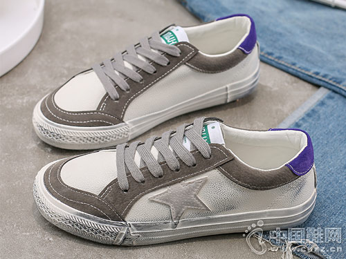 �¿�ٴ�ײɫ���ų���С��Ь����2019��Ь