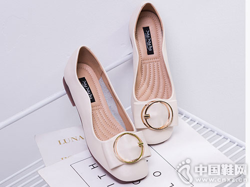 �����򶹶�ƽ�׵�Ь����ŮЬ2019�¿�