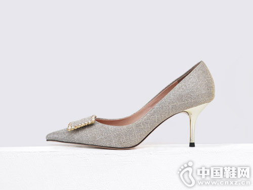 Classical��˹��2019������Ʒ�߸�ŮЬ