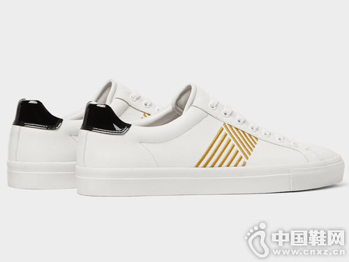 ����Ʒ��2019�¿�����С��Ь������Ь