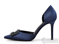 2019Classical��˹�ߴ��ļ�ͷ�п�ˮ�굥Ь