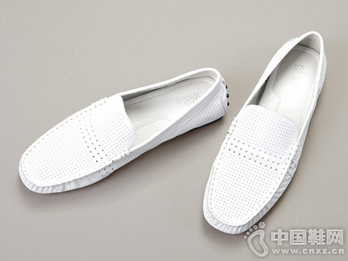 2019����OZZEGӢ�׺�����������ƤЬ