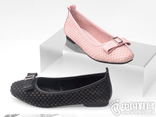 ��ЬŮ�¿��˹�ֺ���ǳ�ڵ�Ь