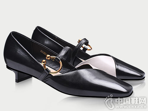 �����¿�ʱ��ǳ��ƴɫ������ͷЬ