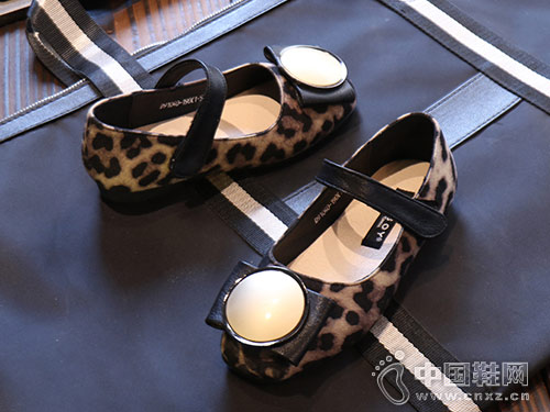 ����Ůͯ��Ь��2019�����Ь