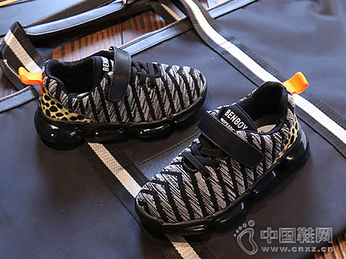 2019�����¿�б��������ϵ�С�ೱ