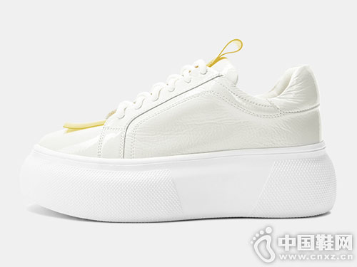 2019�����¿�����С��Ь�������ɸ���