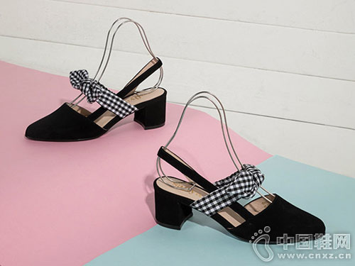 Safiya�����2019�����¿�ʱ�����ʵ�Ь