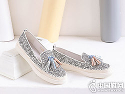 2019�����¿�ʱ������Safiya��������Ь�ָ�Ь