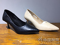 ŷ��ʱ�н�ͷ�������ʾƱ���2019����һ��Ь