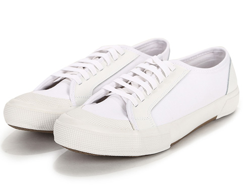 SELECTED˼�����ļ��¿��˶�����Ь