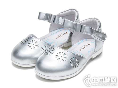 ˹���������ļ�1-3��Ů������ͷ����Ь