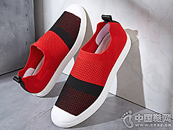 VOLOϬţ��Ь�ļ�����Ь��ƴɫ�˶�Ь