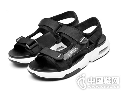 ������ʿ��Ь2019�ļ��¿�ɳ̲��Ь