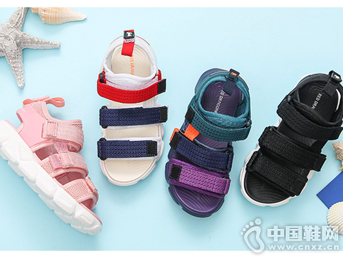 ������ͯЬ2019�ļ��¿�ʱ�г�Ь