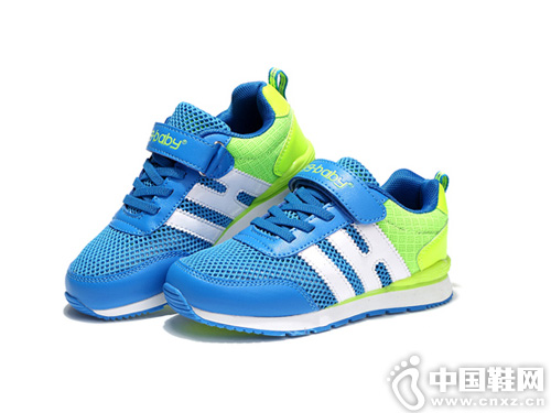 �ٱ䱦��ͯЬ�ļ�ѧ���˶�Ь