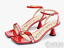 zsazsazsuɯɯ��2019���Ŀ�ʱ�з�ͷ��Ь