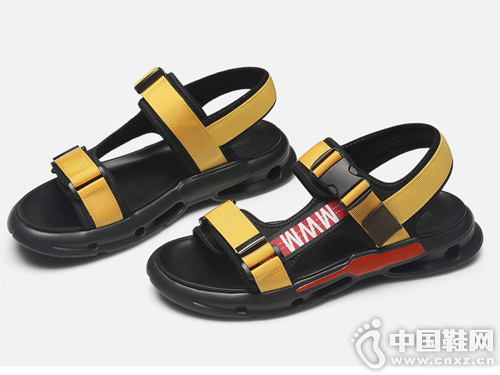 ����·��Ь��2019�ļ��¿���ɳ̲��Ь