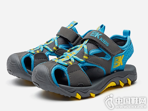 ��ͯ��Ь2019�¿���������Ь