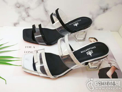 ʱ��ŮЬ�����¿� Ӣ�Ӷ���Ʒ