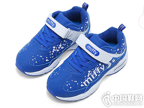 �׷�ͯЬ�д�ͯ�����˶�Ь