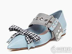 MIUMIU���Ѹ��ƺ������ͷƽ��Ь