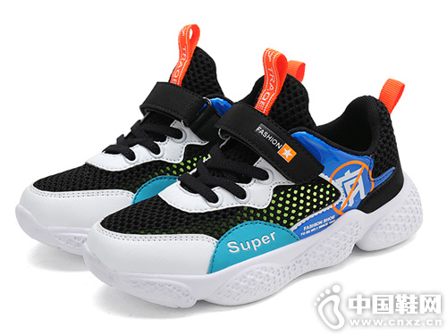 ��Ƥ����ͯ��Ь�ļ��οն�ͯ�˶�Ь